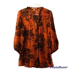 🖤 100% silk, gorgeous floral top. Size M.